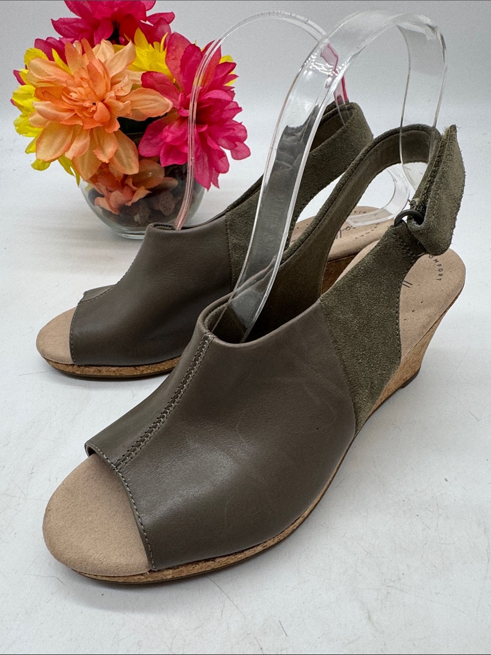 Clarks Collection Lafley Jess Olive Green Open-Toe Wedge Slingback Sandals Sz 7